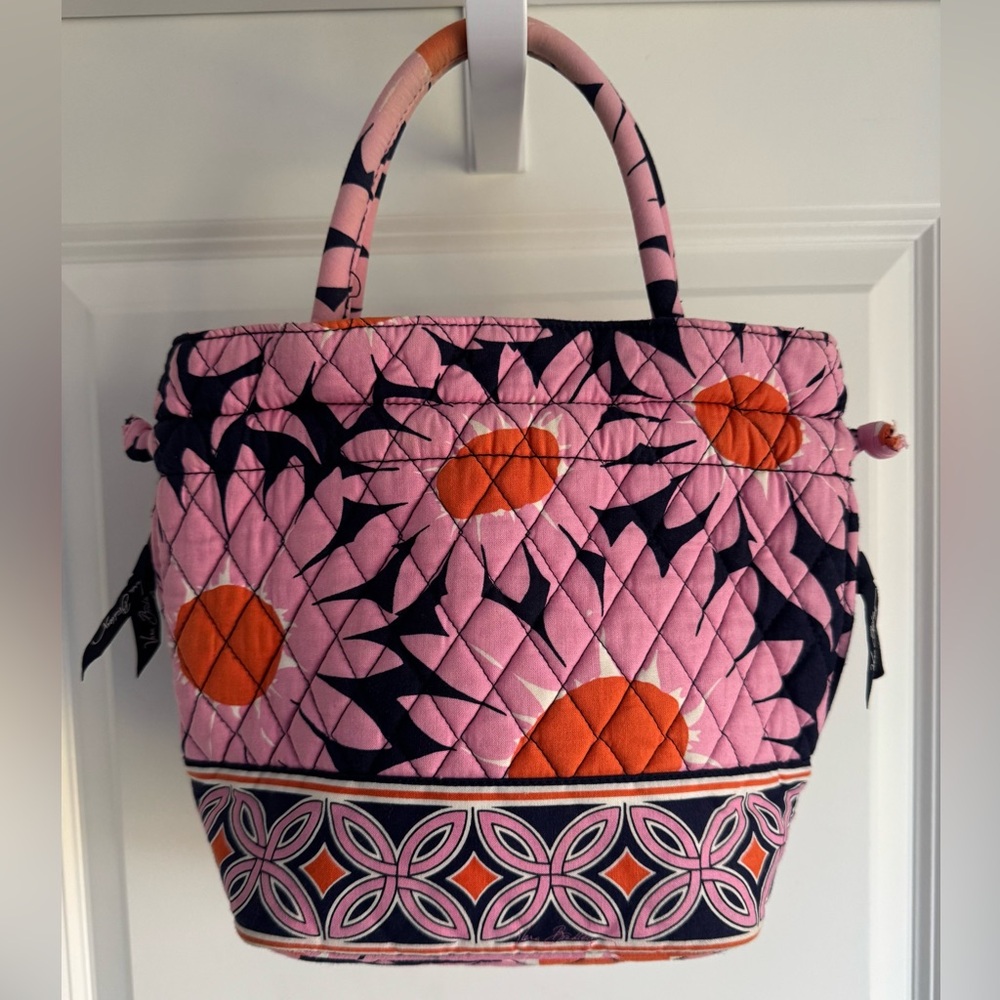 Vera Bradley Quilted Drawstring Tote Bag Floral Print Handbag Preppy Pink Navy - Picture 7 of 9